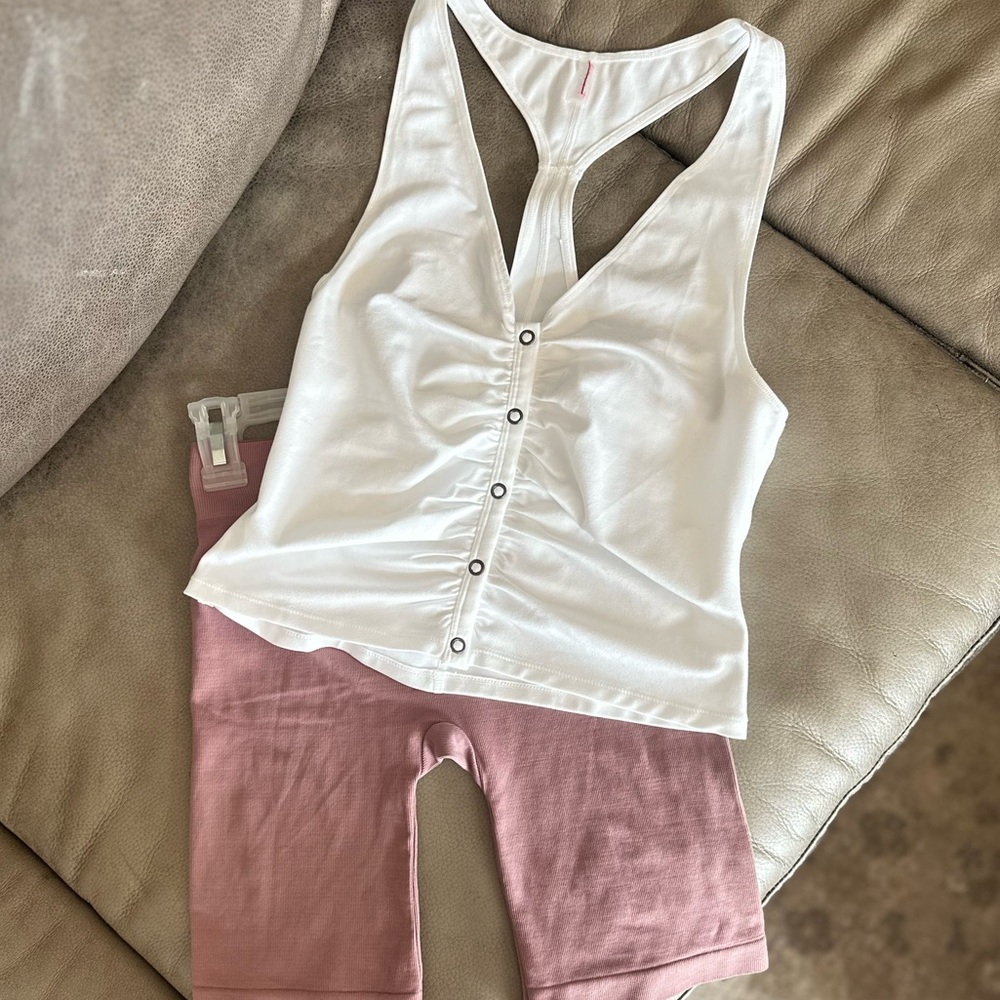 Free people 🚨BUNDLE🚨 2 pieces
